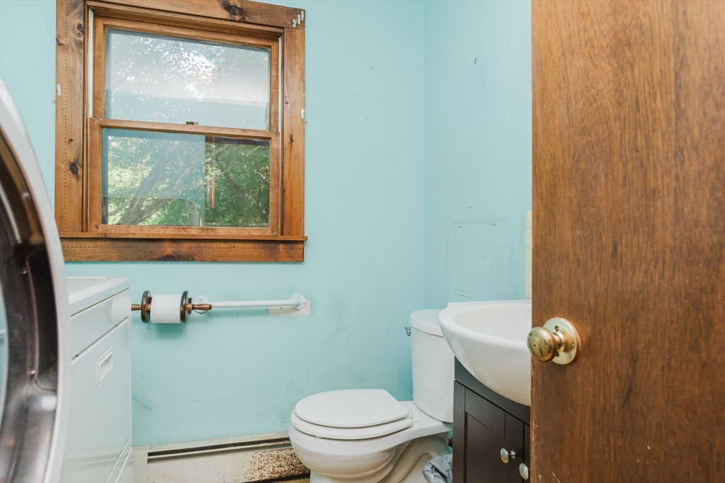 113 Dr Braley Road Freetown, MA 02717 - Photo 16 of 39 Gallery Image 16