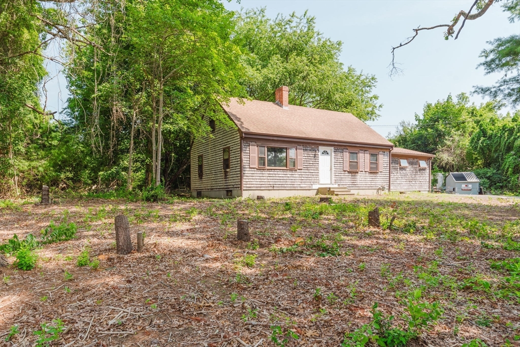 113 Dr Braley Road Freetown, MA 02717 - Photo 3 of 39 Gallery Image 3