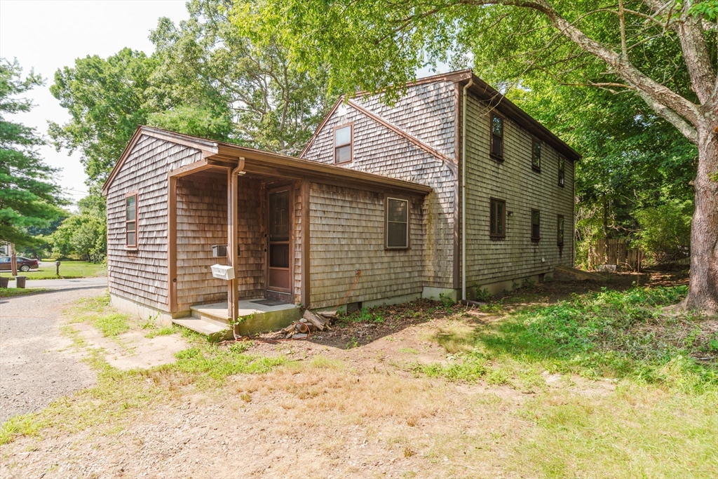 113 Dr Braley Road Freetown, MA 02717 - Photo 6 of 39 Gallery Image 6