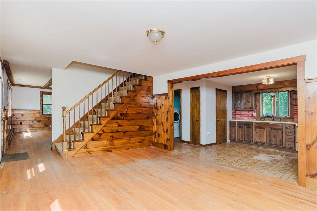 113 Dr Braley Road Freetown, MA 02717 - Photo 9 of 39 Gallery Image 9