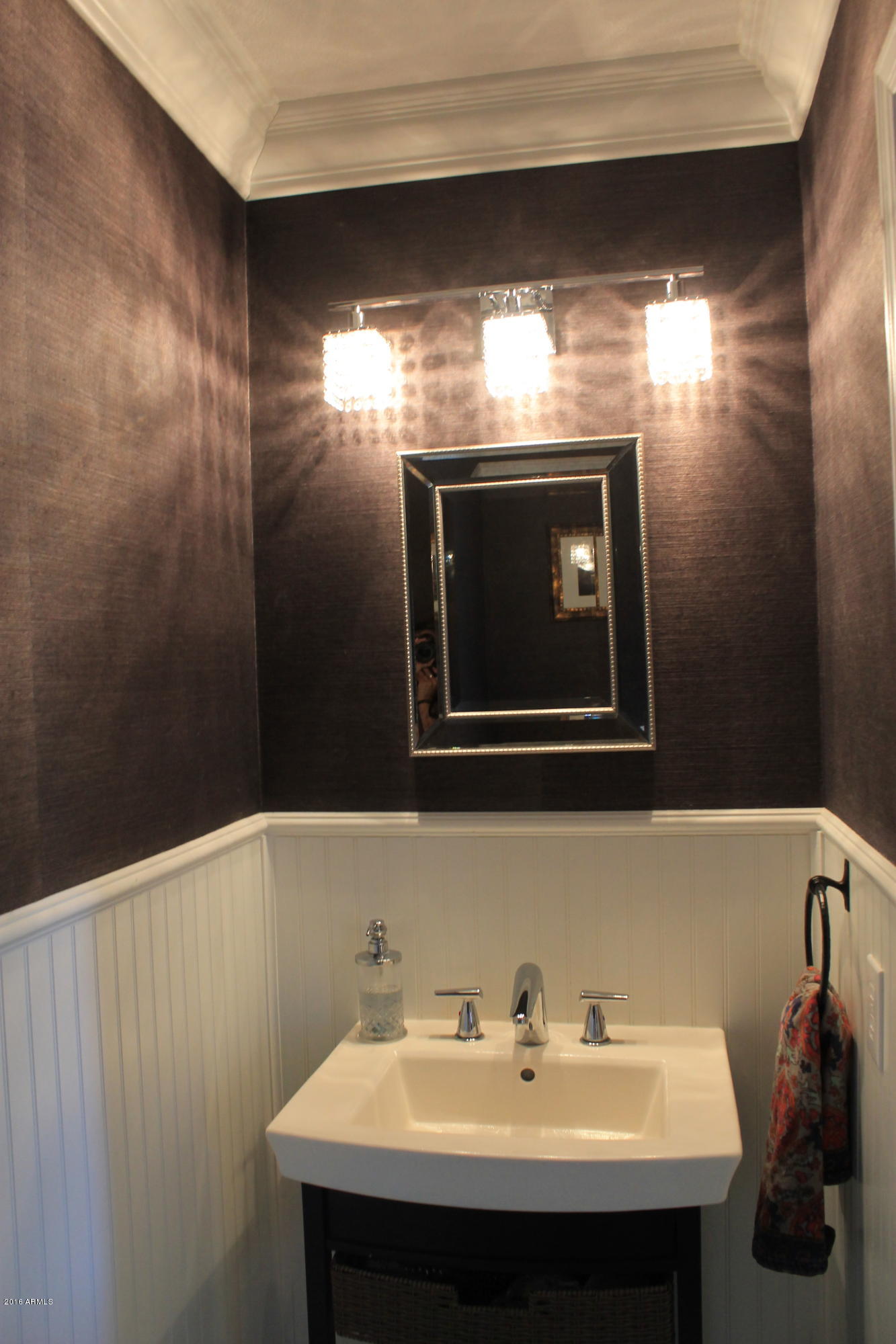 4815 East Mossman Road Phoenix, AZ 85054 - Photo 13 of 28 Powder Room