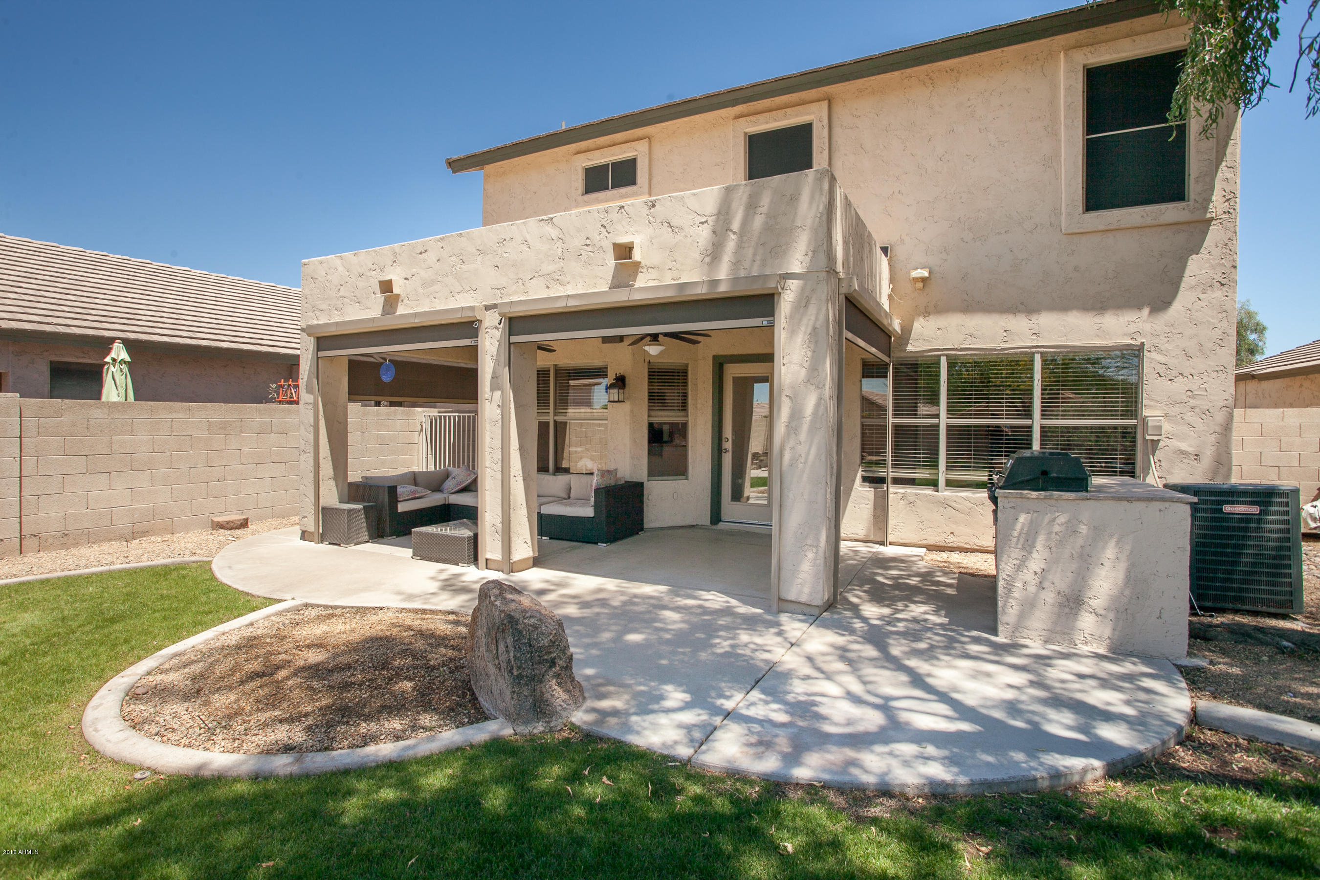 4815 East Mossman Road Phoenix, AZ 85054 - Photo 24 of 28 Covered patio
