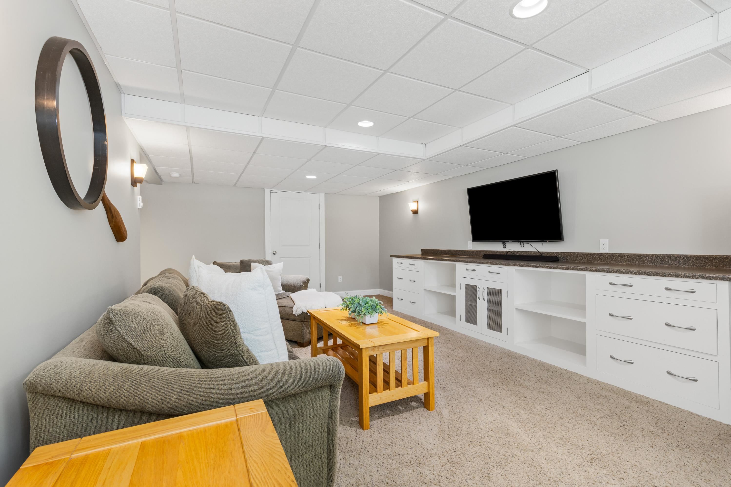 8 Heron Way Stratham, NH 03885 - Photo 48 of 52