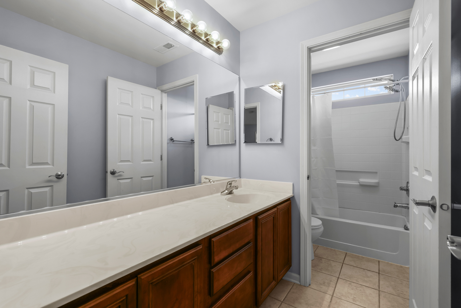 239 Pawtucket Avenue Elgin, IL 60124 - Photo 25 of 53
