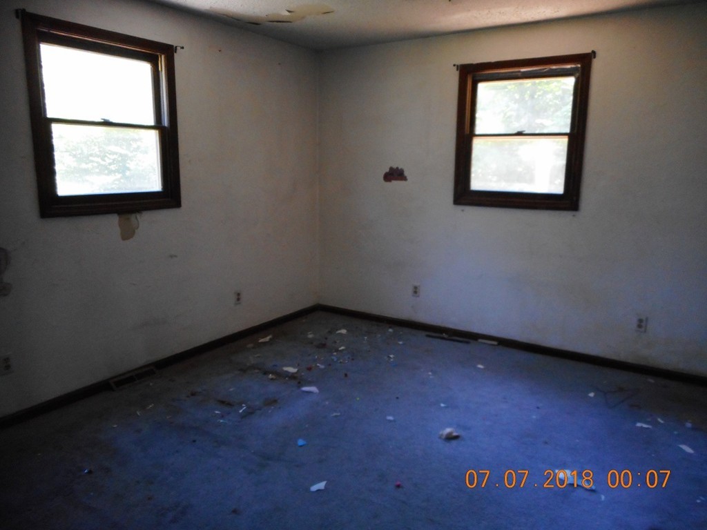138 East Road Westminster, MA 01473 - Photo 8 of 11