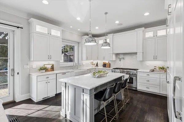 $1,895,000 | 502 South Fairview Avenue, Elmhurst, IL 60126