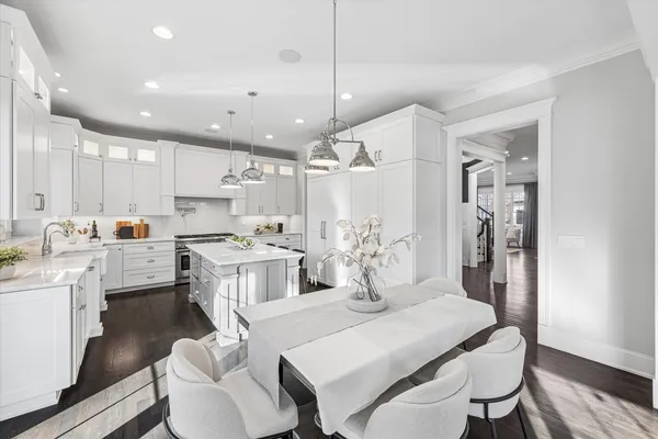 $1,895,000 | 502 South Fairview Avenue, Elmhurst, IL 60126