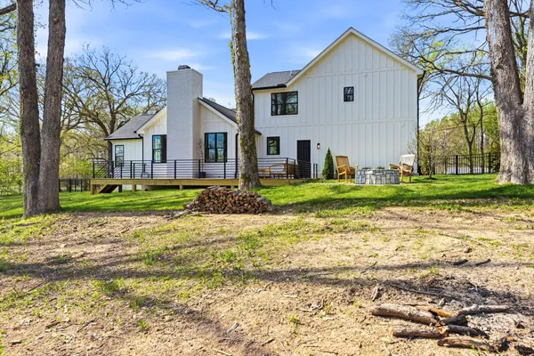 $1,265,000 | 8811 Old Charlotte Pike, Pegram, TN 37143