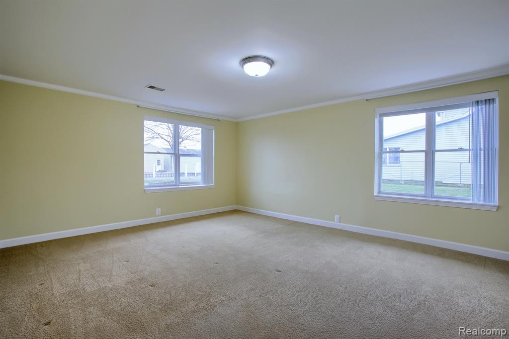 46070 Edgewater Street Chesterfield, MI 48047 - Photo 42 of 65
