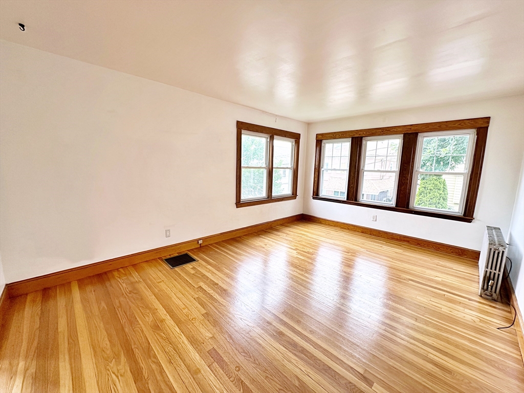 11 Puritan Road Somerville, MA 02145 - Photo 7 of 33