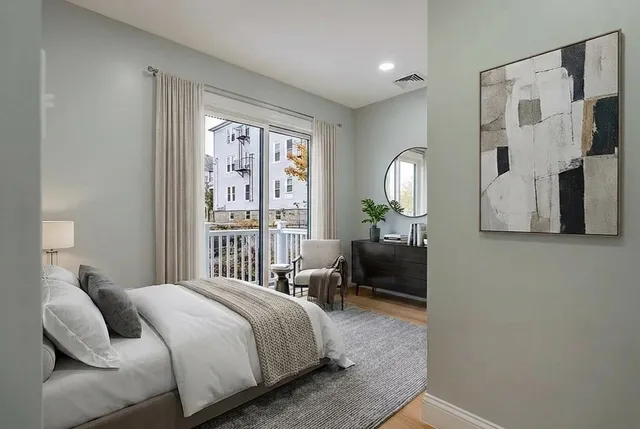 $3,500 | 217 Earle Street, Unit 2, Fall River, MA 02723