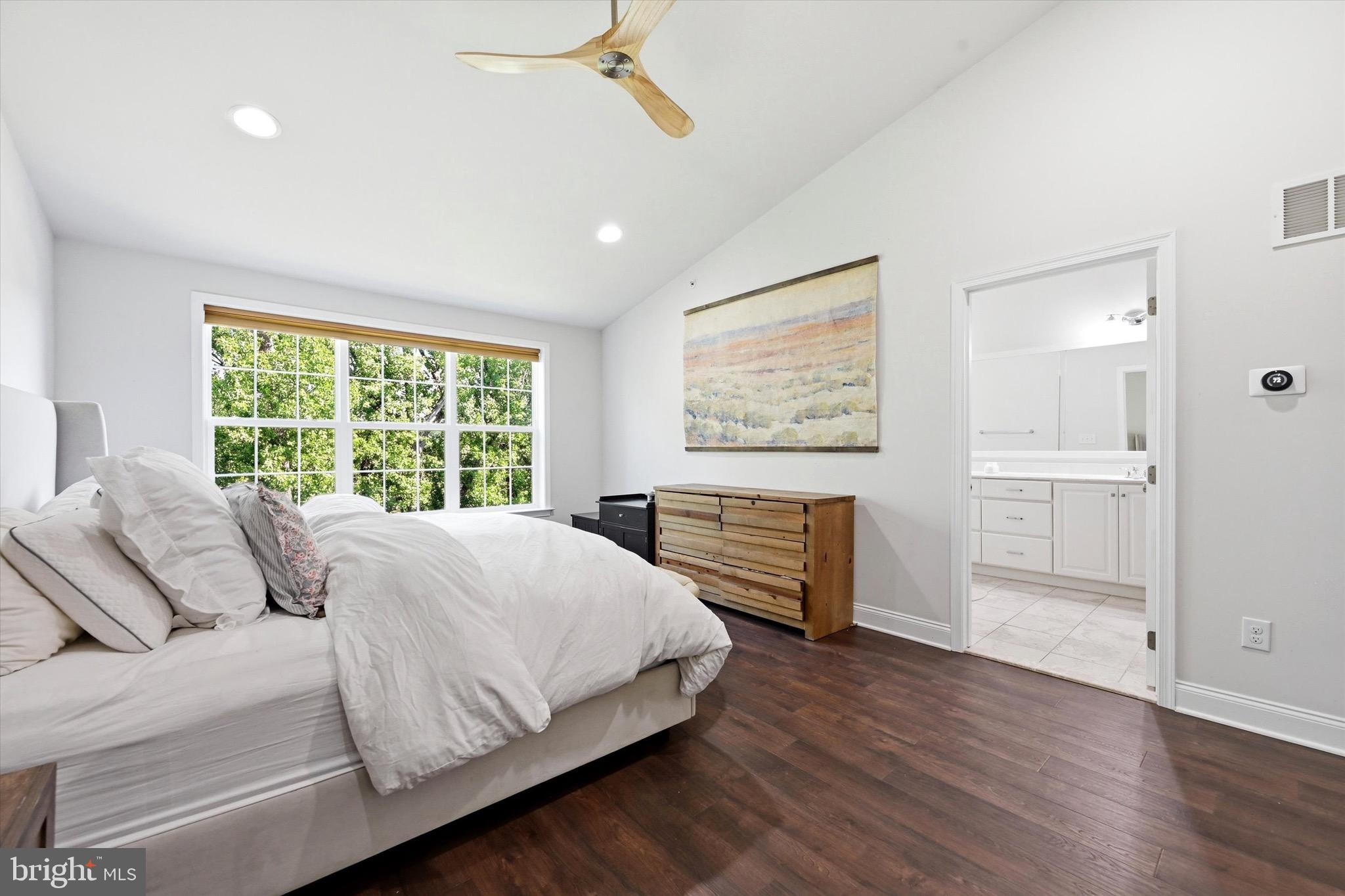211 Corvus Circle, Unit 128 Springfield, PA 19064 - Photo 13 of 28 master bedroom