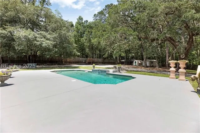 $1,500,000 | 150 Palmetto Bluff Road, Bluffton, SC 29910