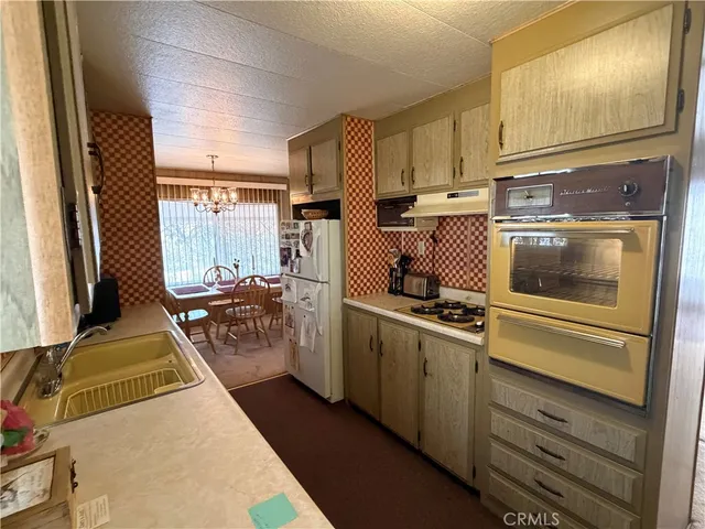$84,900 | 3701 Fillmore Street, Unit 64, Riverside, CA 92505