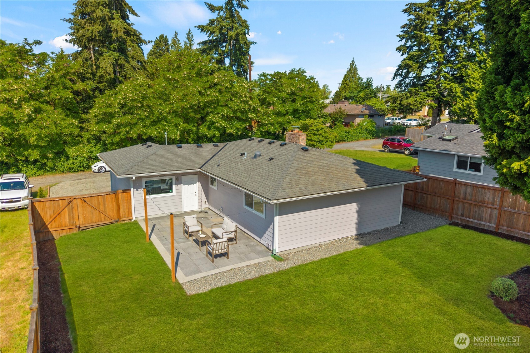 2147 Northeast 12th Street Renton, WA 98056 - Photo 27 of 30