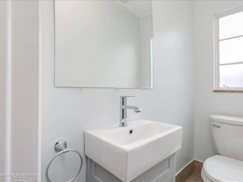 858 Trombley Road Grosse Pointe, MI 48230 - Photo 17 of 54