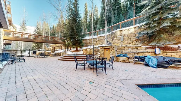 a view of outdoor space yard and patio