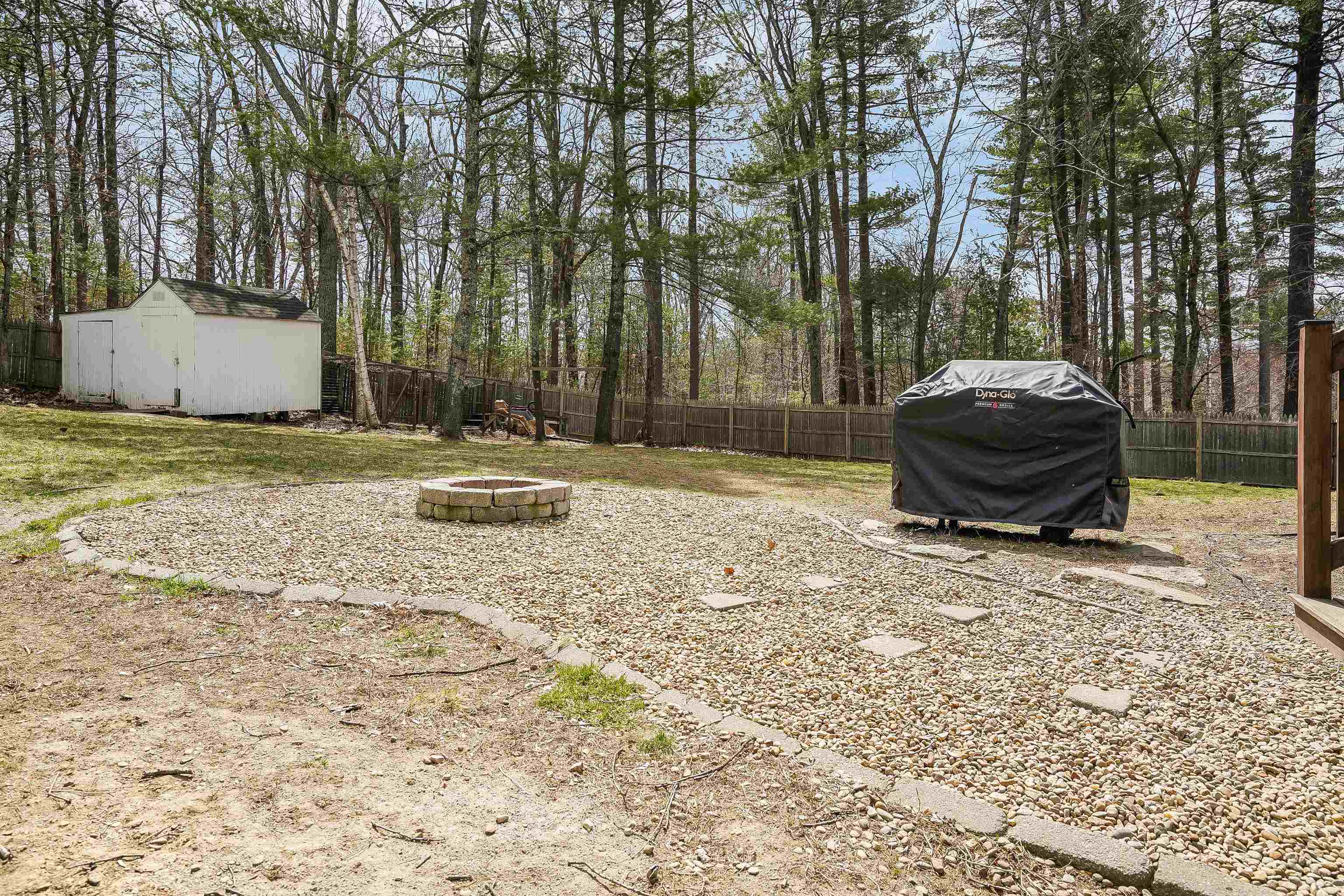 6 Diana Road Derry, NH 03038 - Photo 32 of 38