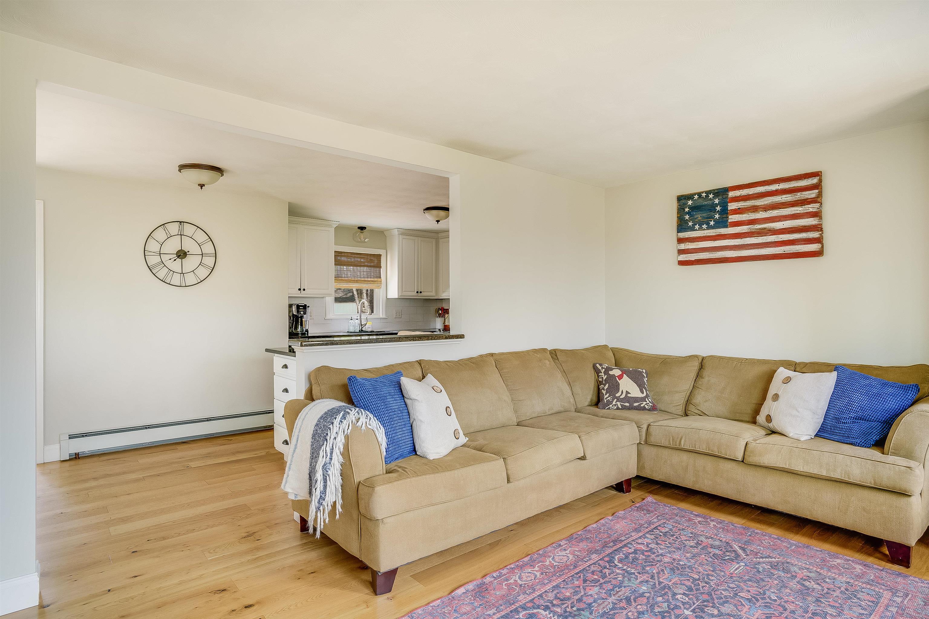 6 Diana Road Derry, NH 03038 - Photo 10 of 38