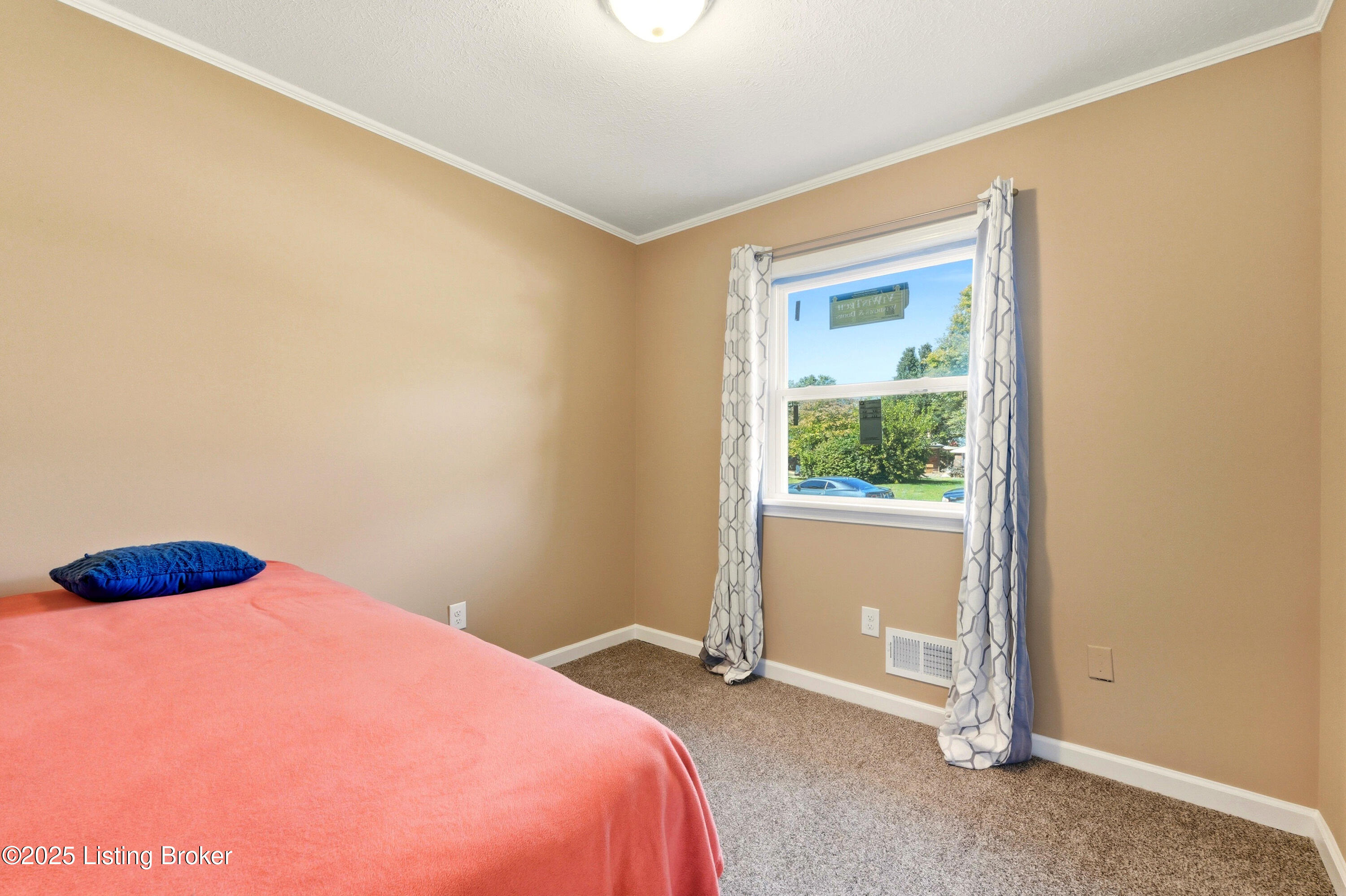 11019 Torrington Road Louisville, KY 40272 - Photo 18 of 28 11019torrington_louisvillerealestatemedi