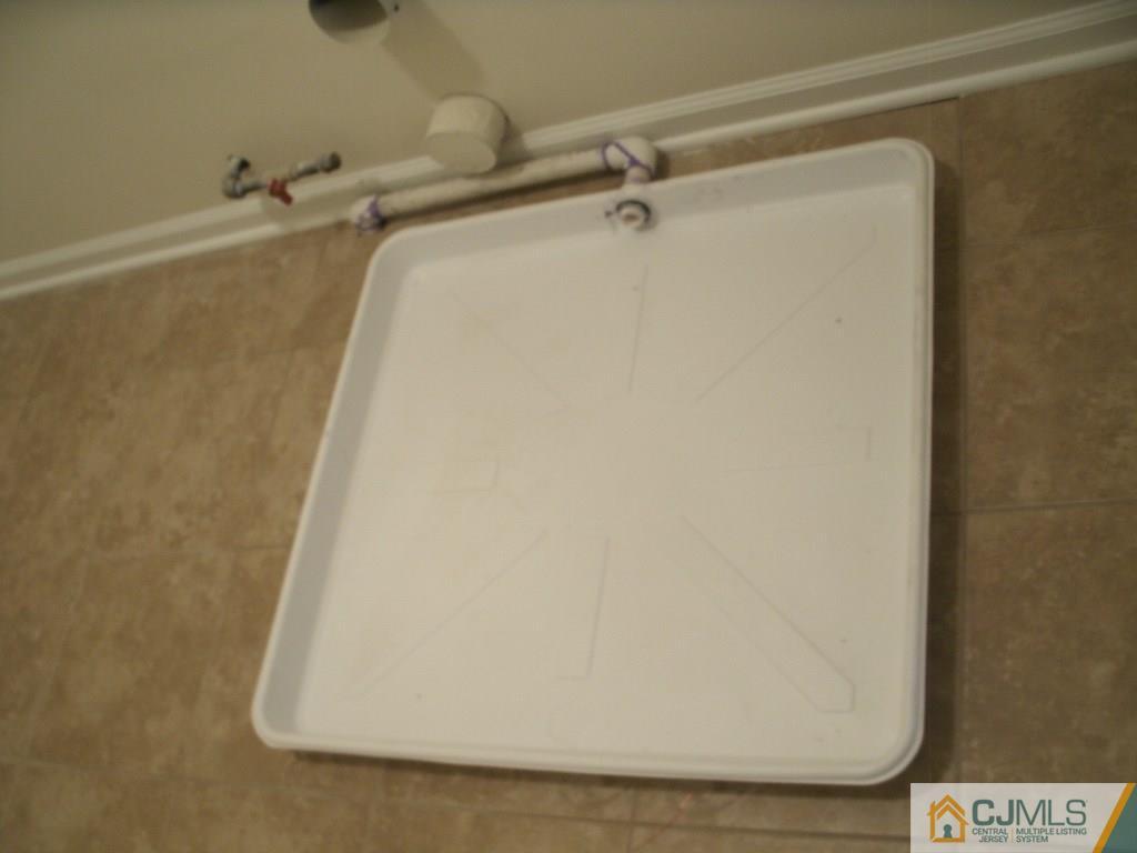 2 Fresh Ponds Road East Brunswick, NJ 08816 - Photo 16 of 21 Gallery Image 16