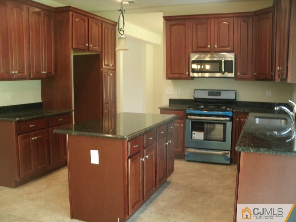 2 Fresh Ponds Road East Brunswick, NJ 08816 - Photo 4 of 21 Gallery Image 4