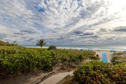 $725,000 | 498 Northeast 47th Street, Boca Raton, FL 33431