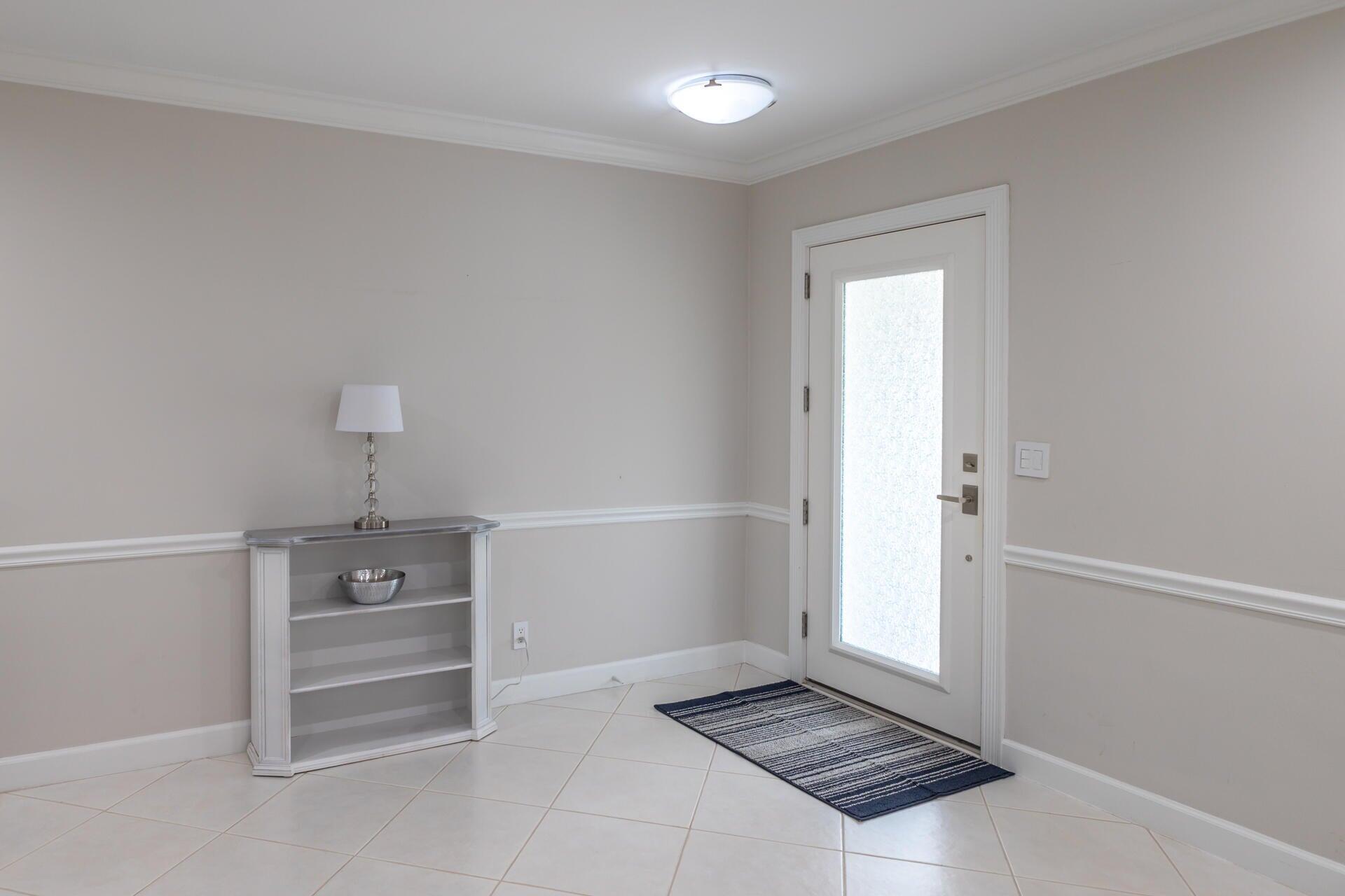 498 Northeast 47th Street Boca Raton, FL 33431 - Photo 5 of 27 20240410211936466920000000-o