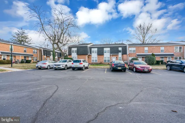 $244,900 | 1084 Harbour Drive, Palmyra, NJ 08065