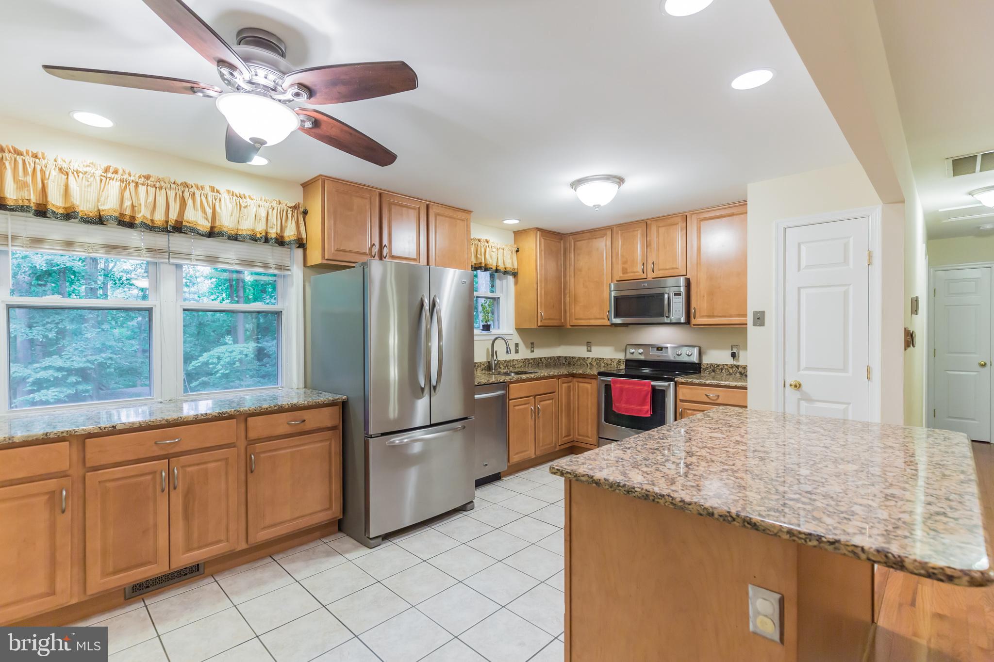 5240 Bayside Road Chesapeake Beach, MD 20732 - Photo 7 of 26 Kitchen