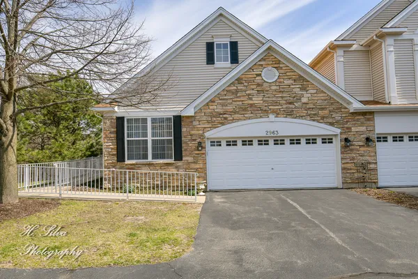 $2,475 | 2963 Talaga Drive, Algonquin, IL 60102