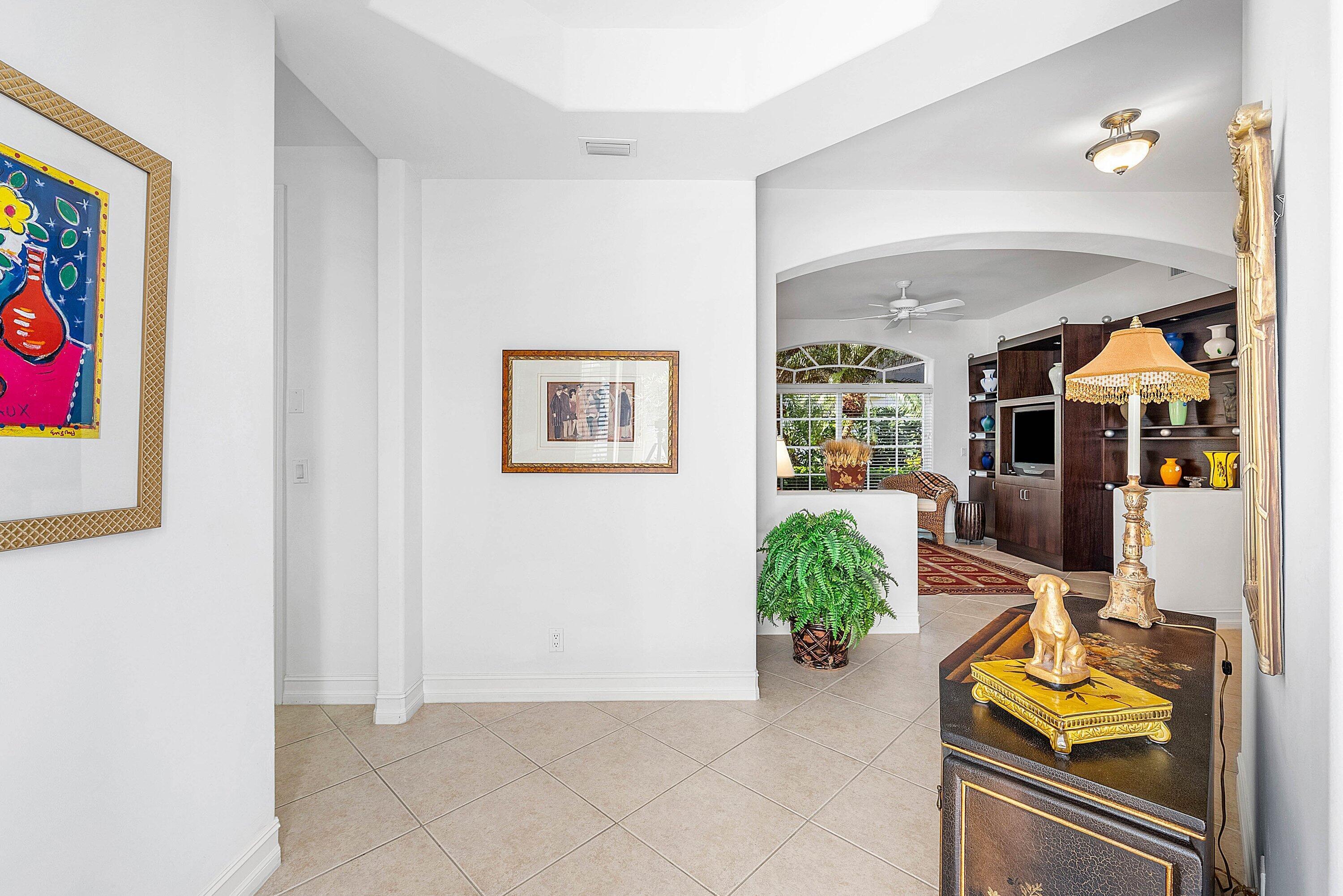 6197 Island Walk, Unit A Boca Raton, FL 33496 - Photo 22 of 51 Foyer