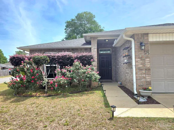 $2,000 | 197 Millet Circle, Cantonment, FL 32533
