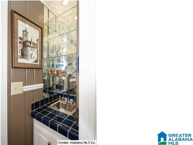 3737 Forest Run Road Birmingham, AL 35223 - Photo 13 of 32