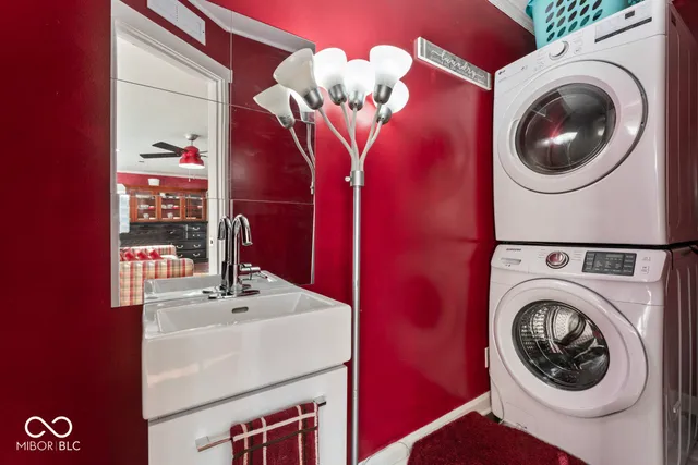 $360,000 | 235 East Water Street, Pendleton, IN 46064