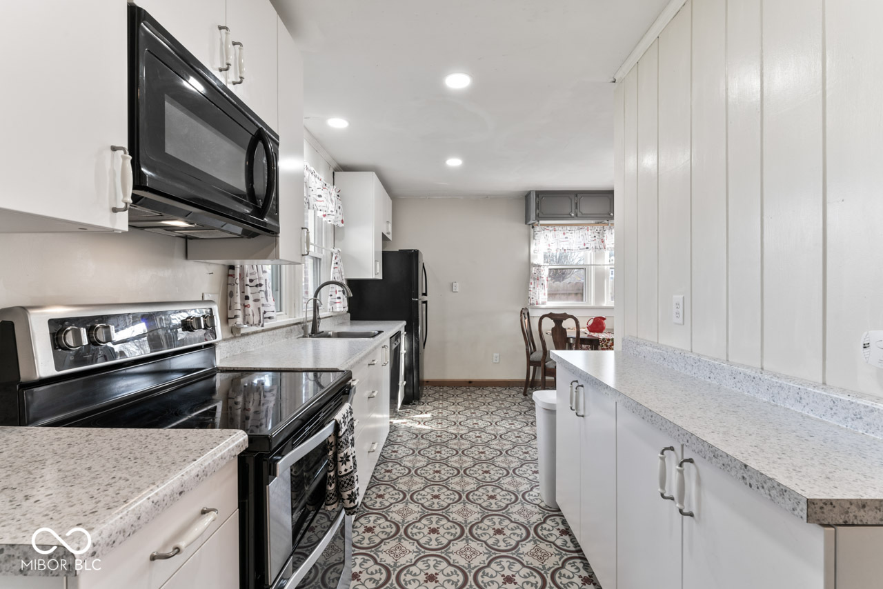 235 East Water Street Pendleton, IN 46064 - Photo 16 of 48