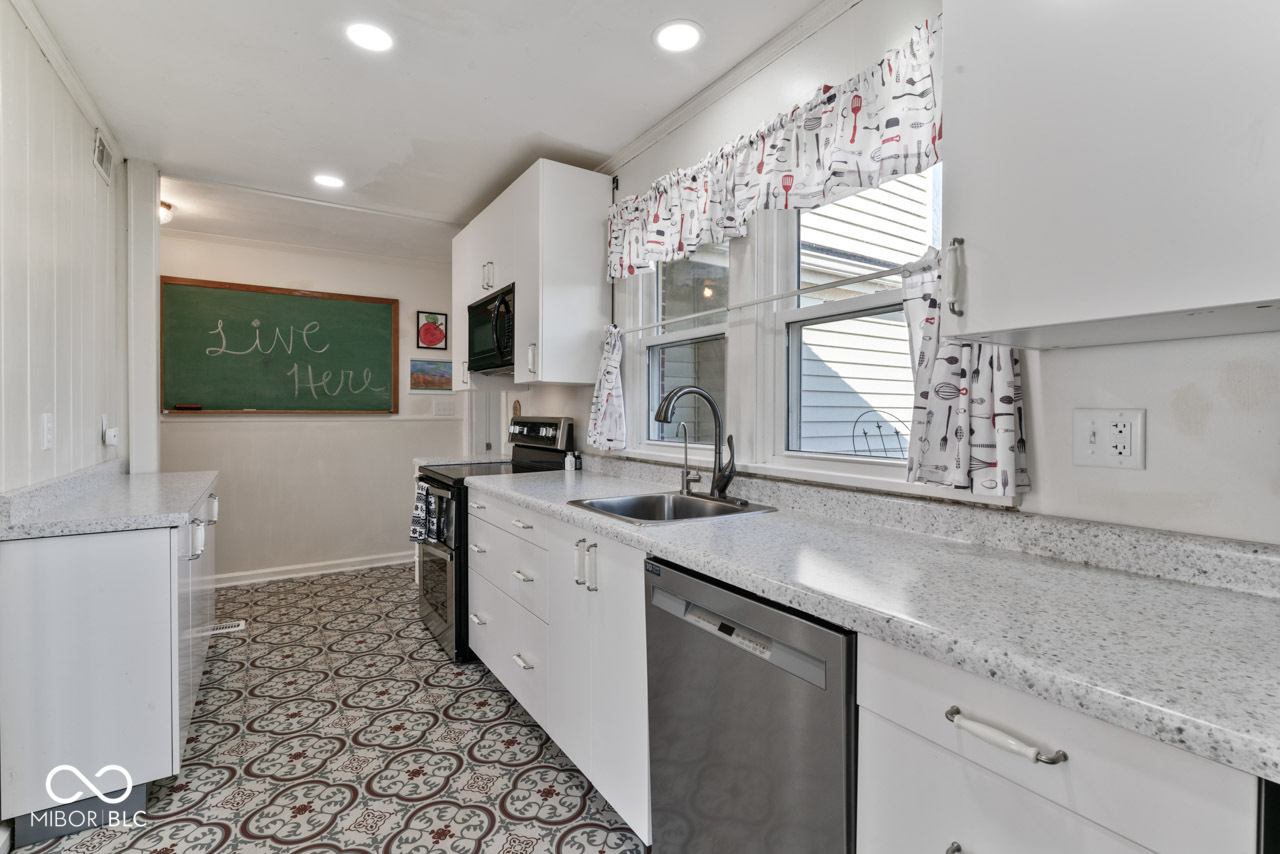 235 East Water Street Pendleton, IN 46064 - Photo 17 of 48