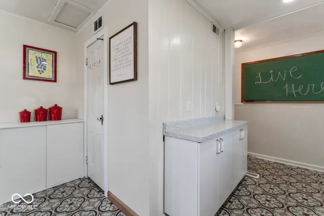 $360,000 | 235 East Water Street, Pendleton, IN 46064