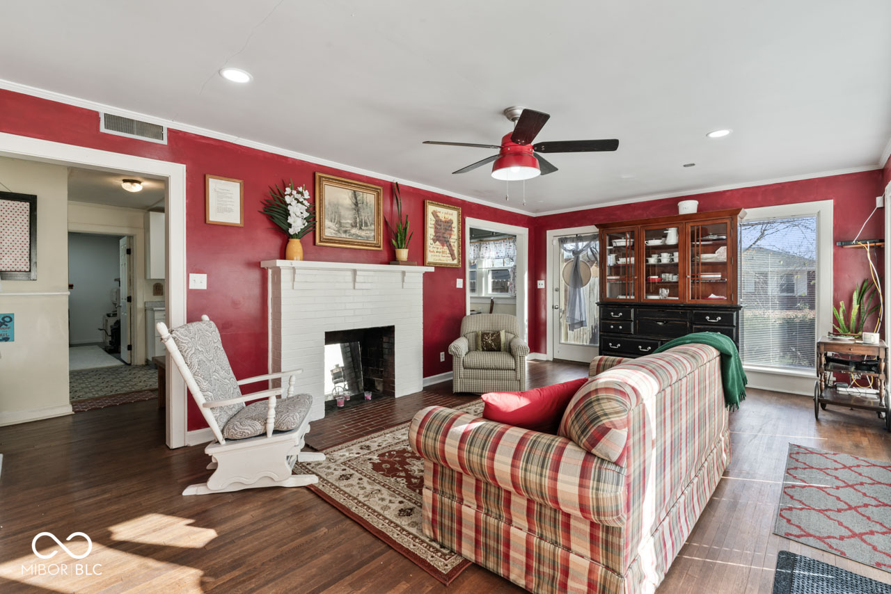 235 East Water Street Pendleton, IN 46064 - Photo 9 of 48