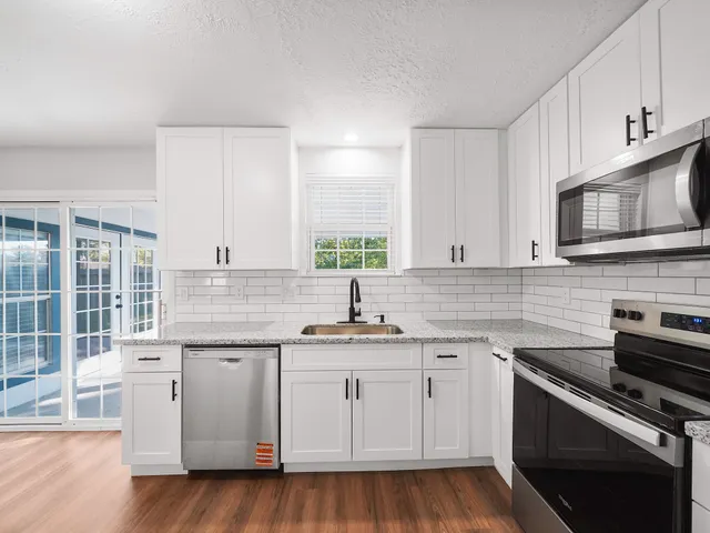 $1,800 | 11703 Hendon Lane, Houston, TX 77072