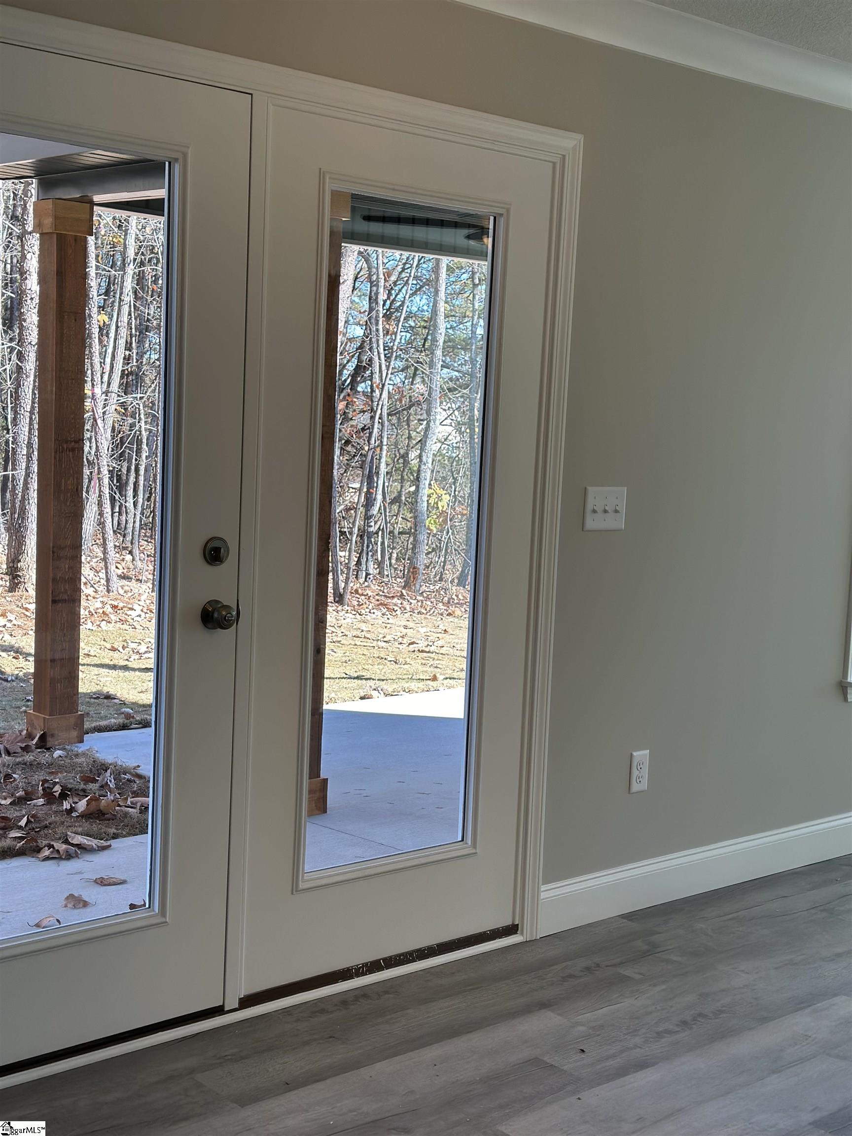 4585 Hawkins Road Greer, SC 29651 - Photo 9 of 21