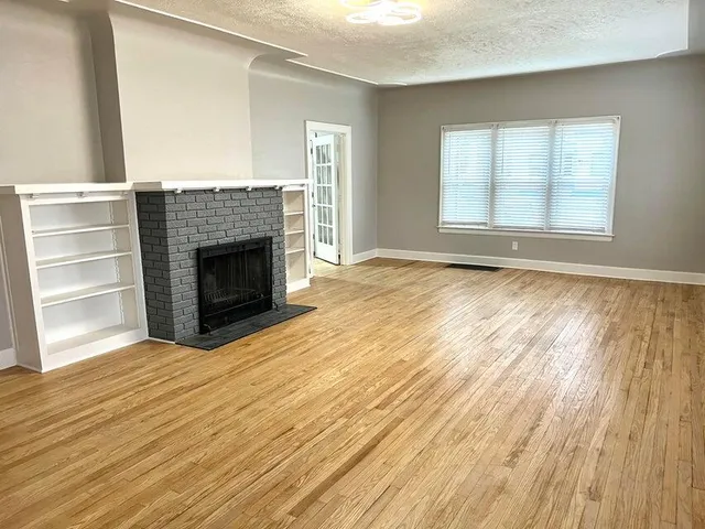 $259,900 | 401 Monroe Avenue, Muskegon, MI 49441