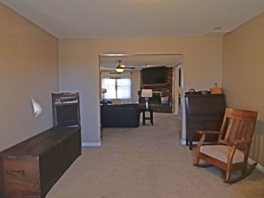 11 Kennedy Court Philo, IL 61864 - Photo 5 of 35 a view of workspace with furniture and cabinet