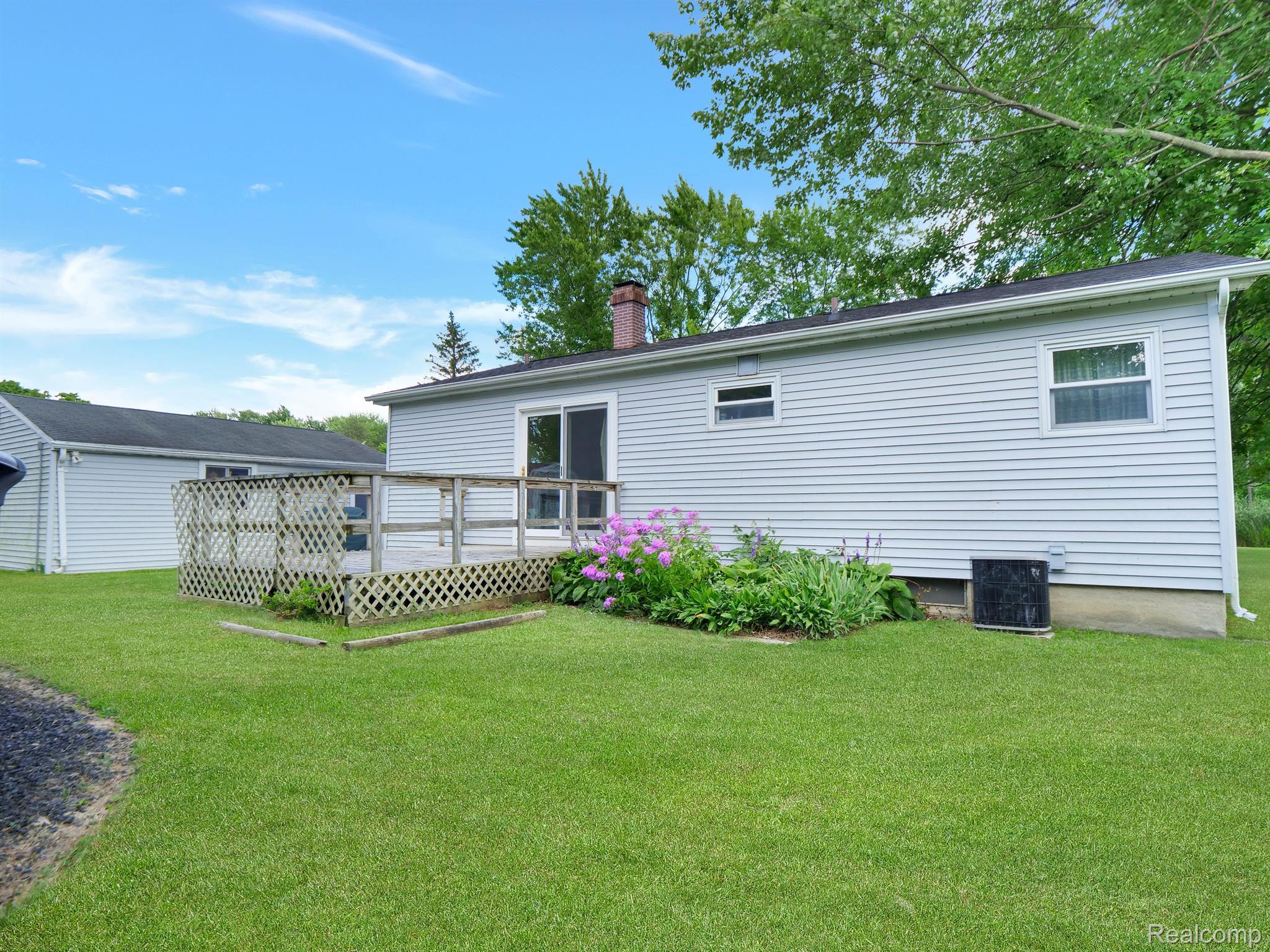 5268 West Vienna Road Clio, MI 48420 - Photo 16 of 22