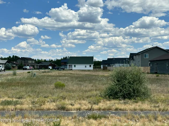$92,000 | Tbd Driftwood Street, Pinedale, WY 82941