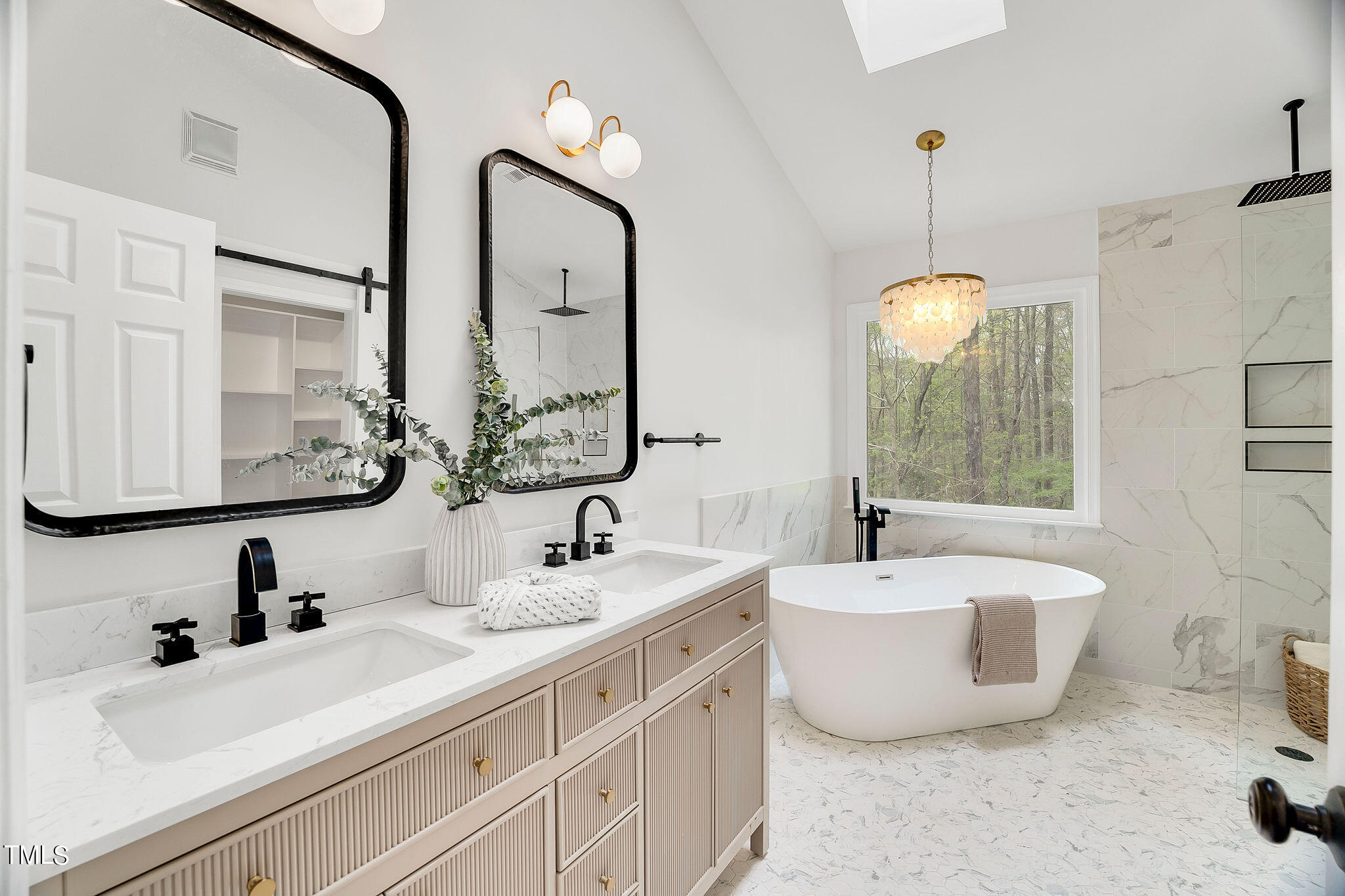5628 Barham Court Raleigh, NC 27613 - Photo 35 of 52 P1167837