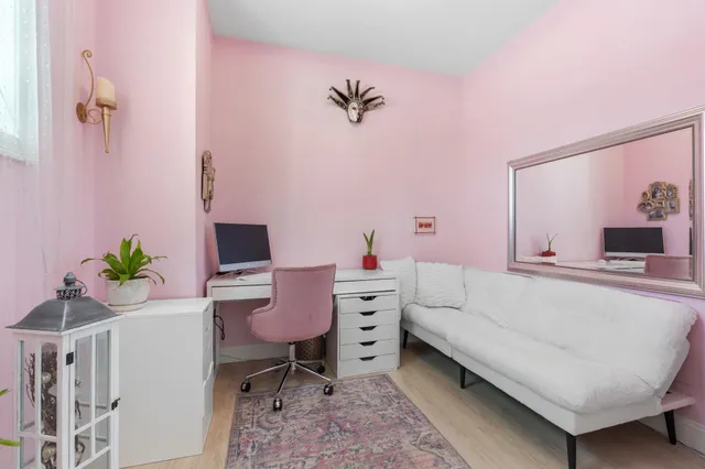 $1,100,000 | 2 Nettie Way, Londonderry, NH 03053