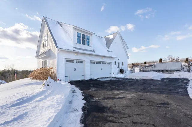 $1,100,000 | 2 Nettie Way, Londonderry, NH 03053
