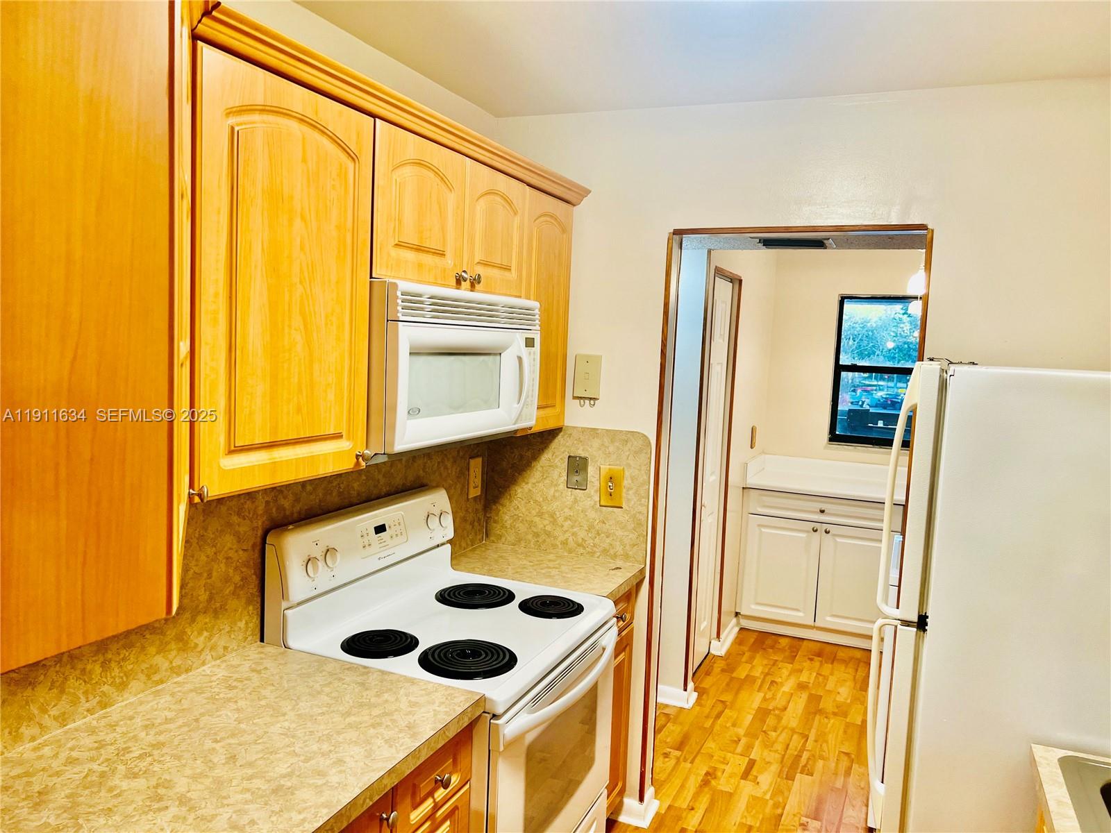 1021 Mockingbird Lane, Unit 215 Plantation, FL 33324 - Photo 19 of 52