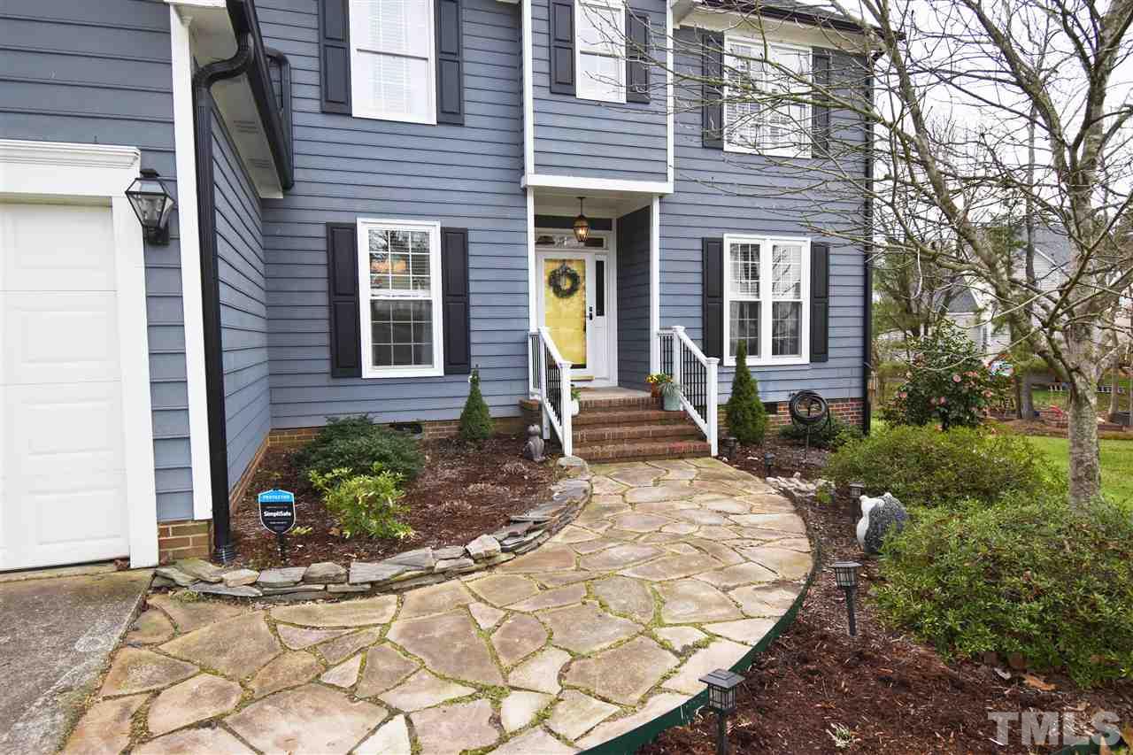 12000 Amoretto Way Raleigh, NC 27613 - Photo 2 of 30